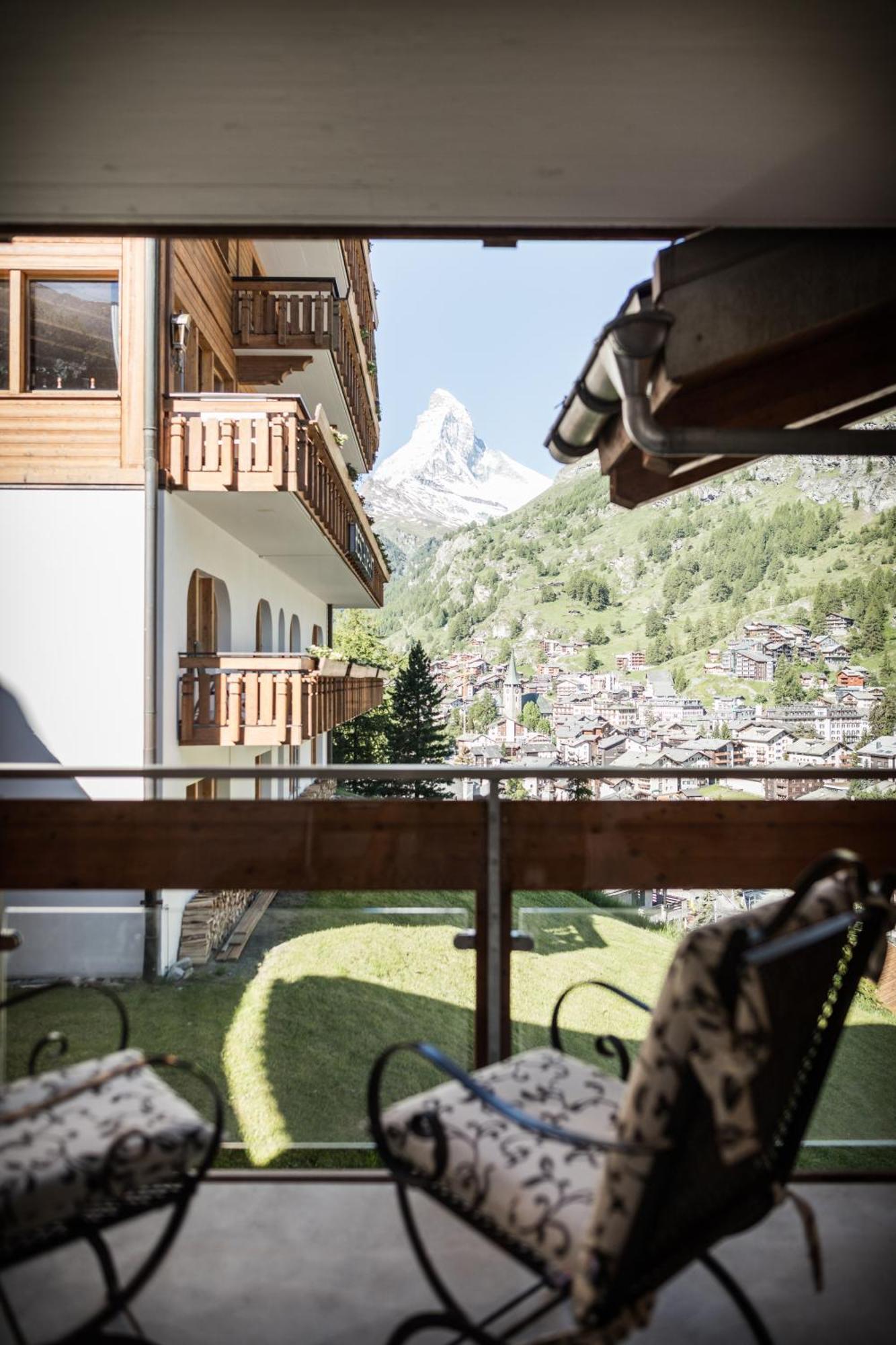 Petit Chalet By Schoenegg Zermatt Extérieur photo